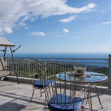 The Balcony Of Mani Vakantiehuis Tseria