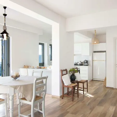 Vakantiehuis The Balcony Of Mani Tseria