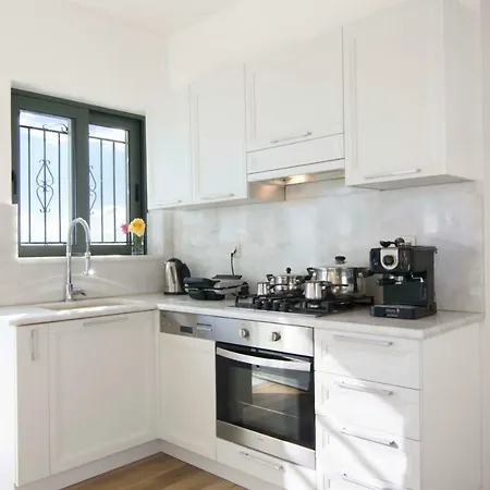 The Balcony Of Mani Dom wakacyjny Tseria